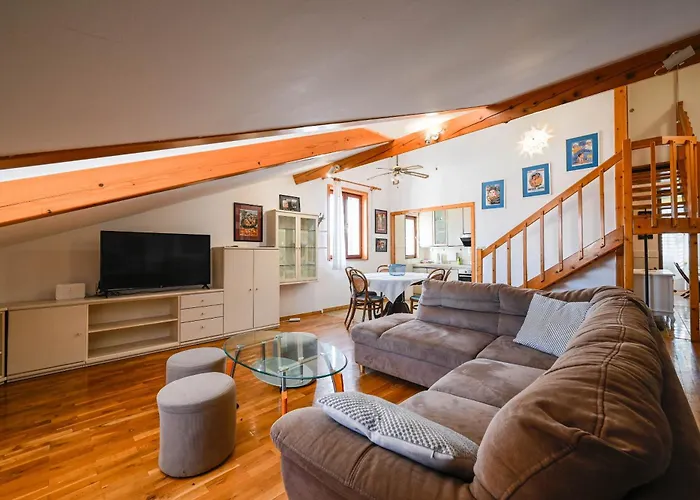 Carera 69 Apartment
